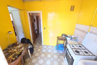 Vanzare Apartament 2 camere zona Grivitei ,Str.Mircea cel Batran - 13