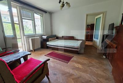 Apartament cu 2 camere semidecomandat, mobilat în Rogerius