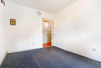 Apartament 3 camere,decomandat, renovabil.Str. Parâng nr.17|Comision 0 - 9