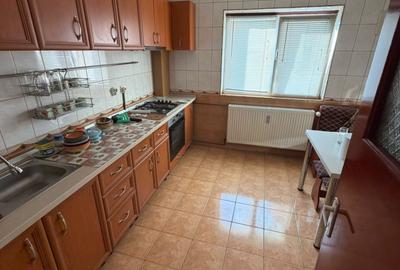 Vanzare apartament 3 camere zona 13 septembrie - 15