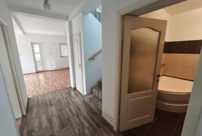 Chișoda casa 7 camere 1200 euro - 5