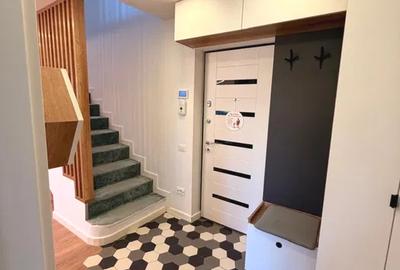 Apartament cu 4 camere decomandat, mobilat în Băneasa