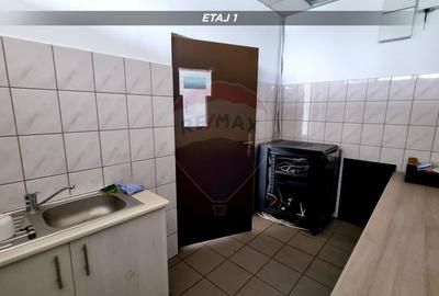Clădire mixtă de vânzare, 1.055 MC, teren 350 mp str. Fabricii BM - 40