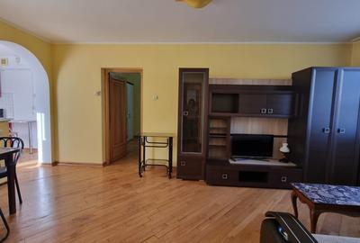 Apartament 3 camere centru 92000 Euro - 2