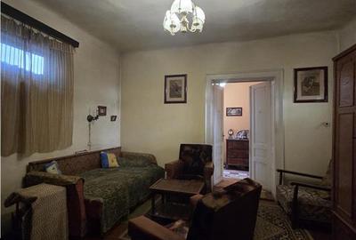 Casa cu 4 camere,curte individuala,acces auto,,ultracentral,Oradea - 6
