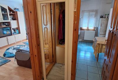 Apartament 2 camere Zona Opc - Strada Lupeni - etaj 3/4 - 54 mp - 10