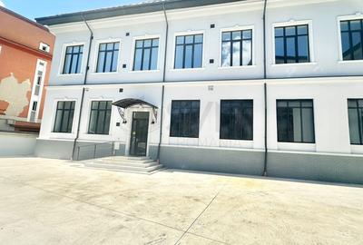 REC3001819 CLADIRE PRETABIL CLINICA l RENOVATA SI CONSOLIDATA l PARCARI l CURTE - 1