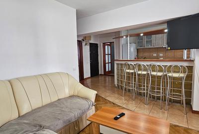Inchiriez apartament de 3 camere,situat in Cartierul Vasile Aaron,mobilat,et.1 - 1