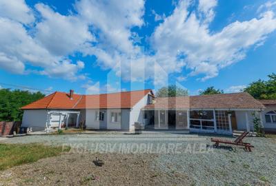 Casă individuală cu 4 camere în Ciugud
