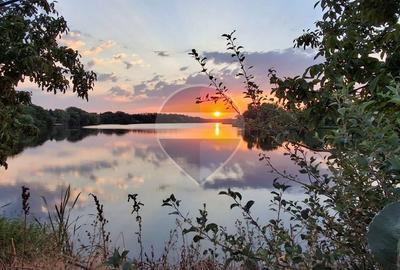 De vanzare Casă / Vilă cu 9 camere la lac cu piscina - 7