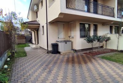 Duplex cu 4 camere în Florești