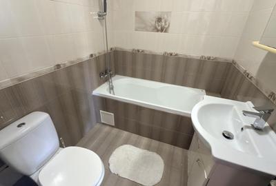 Apartament 2 camere et. 5/5 zona Dioda - 3