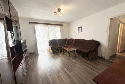 Apartament cu 3 camere decomandat, mobilat în Complex Studențesc