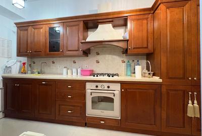 Apartament cu 3 camere decomandat, mobilat în Prelungirea Ghencea