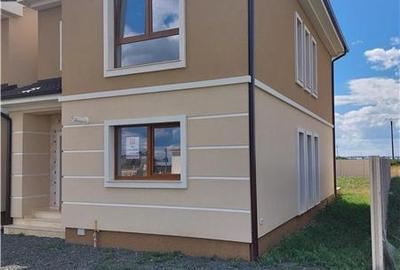 Duplex cu 4 camere în Vladimirescu