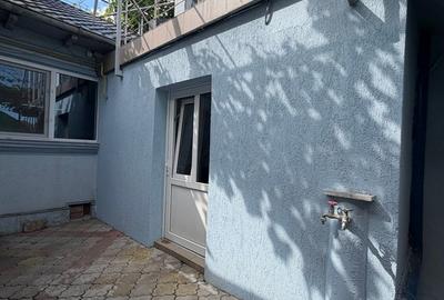SPATIU COMERCIAL DE INCHIRIAT - 100 MP UTILI - ZONA EXCELENTA - - 12