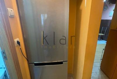 Apartament de vanzare 3 camere zona Intre Lacuri - 10