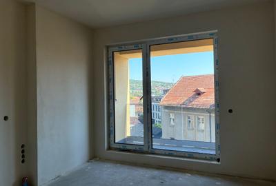Ap de 4 camere în bloc nou - zonă semicentrală - Str. Burebista 5-7 - 12