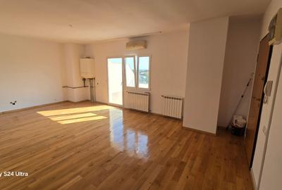 Săftica DN1 | 3 camere | 226 mp | Două terase | 2 parcări - 15