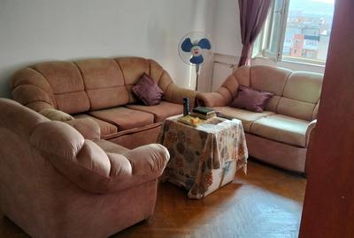 Apartament 3 camere, decomandat, etaj 8 - Zonă Centrală, panoramă - 2