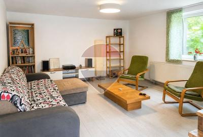 Apartament cu 2 camere decomandat, mobilat în Centrul Istoric
