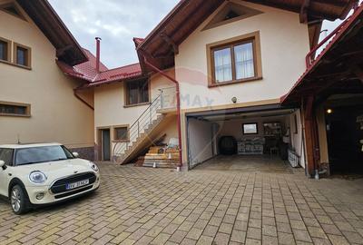 Casă de vânzare Bran Sohodol teren  intravilan 4.831 mp două locuințe - 21