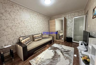 Piata Cet, garsoniera, parter superba cu balcon - 2