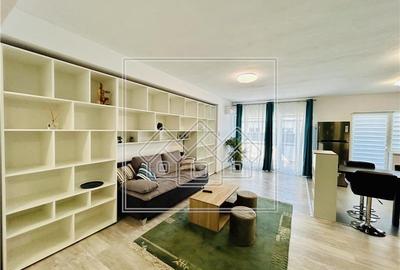 Apartament cu 4 camere nedecomandat în Piața Cluj