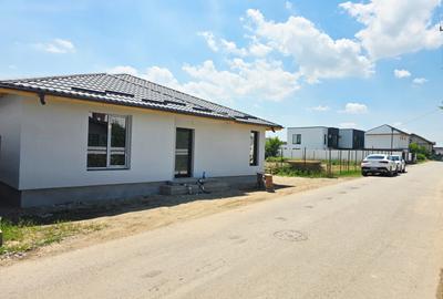 Balotești 2 Case parter, 120 mp, teren 423m, toate utilitățile, asfalt, pădure - 2