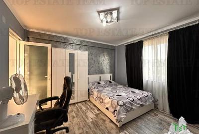 Vila moderna + casa renovata cu 2 apartamente si teren generos  -  Palazu Mare , - 4