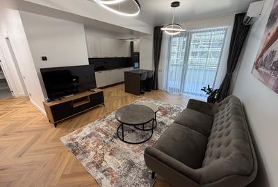 Apartament cu 2 camere semidecomandat, mobilat în Central