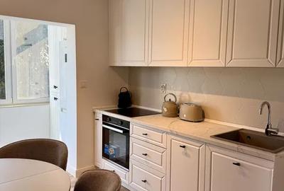 Apartament cu 2 camere decomandat, mobilat în Cetate