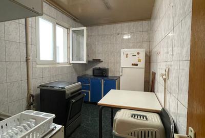 Bulevardul Dimitrie Cantemir, Metrou Tineretului - 14