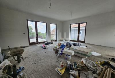 Casă individuală cu 4 camere în Gheorghieni