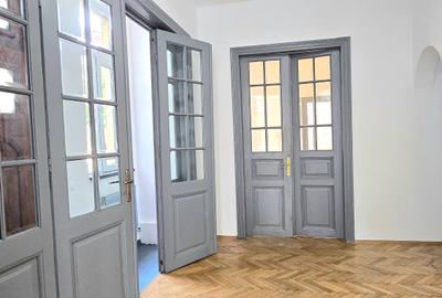Armeneasca Casa singur curte/ 12 camere/ 325mp / It / Creatie/ - 1