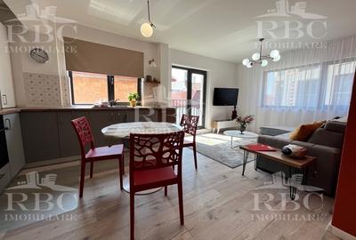 Apartament cu 3 camere semidecomandat în Central