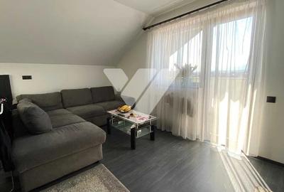 Apartament cu 3 camere decomandat, mobilat în Șelimbăr