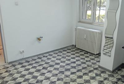 Apartament 2 camere la parter pretabil firma, zona Ion Mihalache-Domenii - 2