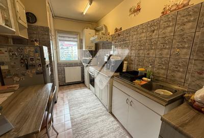 Apartament 3 camere mobilat boxa etaj 2 in Valea Aurie Sibiu - 1