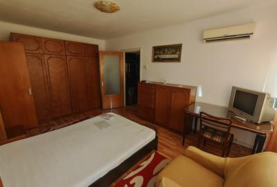 Apartament cu 2 camere semidecomandat, mobilat în Drumul Taberei