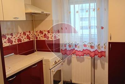 Apartament cu 2 camere decomandat, mobilat în Alexandru cel Bun