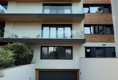 Apartament cu 3 camere semidecomandat, mobilat în Iancu Nicolae