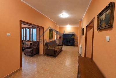 Vila 4 camere | Teren 532 mp | Piscina si foisor | Str. Lupeni - 6