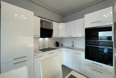 Statiunea Mamaia--Centru, apartament deosebit cu vedere frontala spre lac - 14