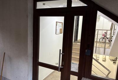 Vanzare apartament spatios de 3 camere, zona Jiului - 10