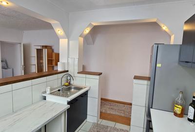 Inchiriez apartament de 3 camere ,situat in cartierul Hipodrom 4- Aleea Streiu - 3