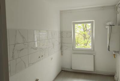 Nicolina-Belvedere!Renovat complet, 2cam-decomandat, etaj 2/4, 56mp - 2
