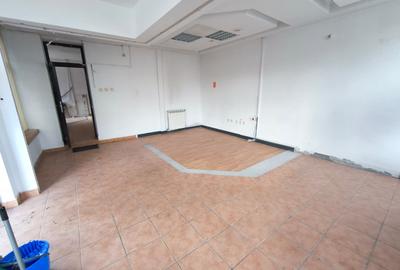 CENTRU - Bdul Tomis spatiu comercial cu vitrina stradala! - 7