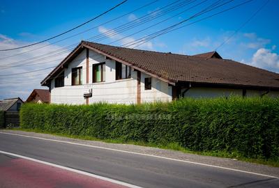 Casă individuală cu 10 camere în Lunca Calnicului