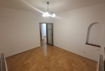 GARA DE NORD (Spitalul Witting)- 2 apartamente, 6 camere, vila solida renovata! - 9